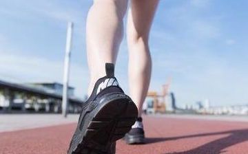倒着跑步:颠覆传统的健康新选择